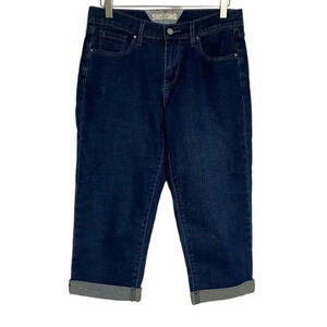 Levi's women's 4 blue jean capris‎ with rolled hem